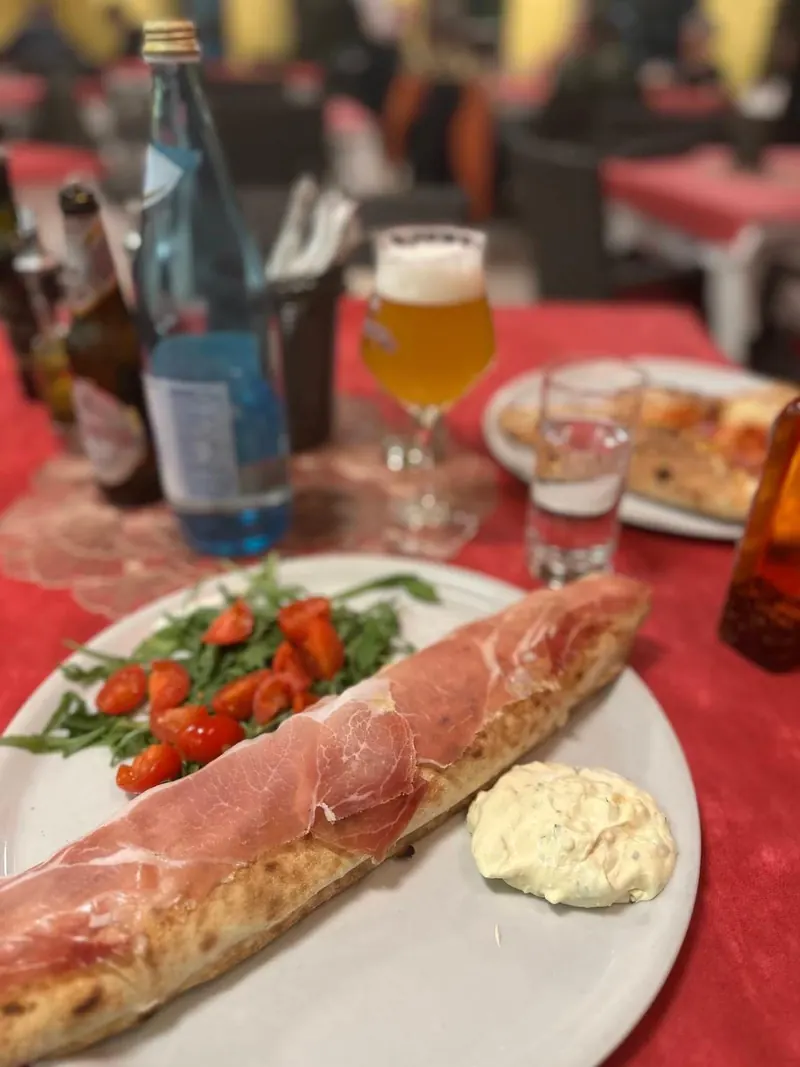 Gericht in der Pizzeria Jolly in Latsch